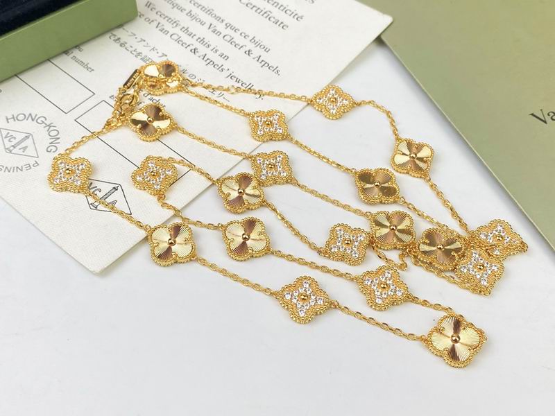 Van Cleef & Arpels necklace 11yxq15